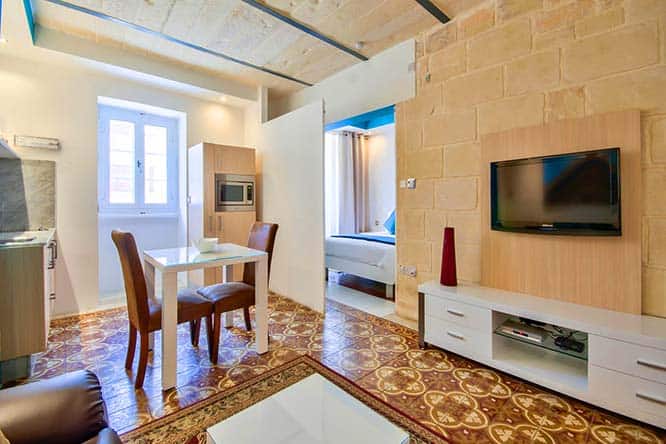 Barrakka Suites offer comfortable apartments in one of the nicest areas of the city.