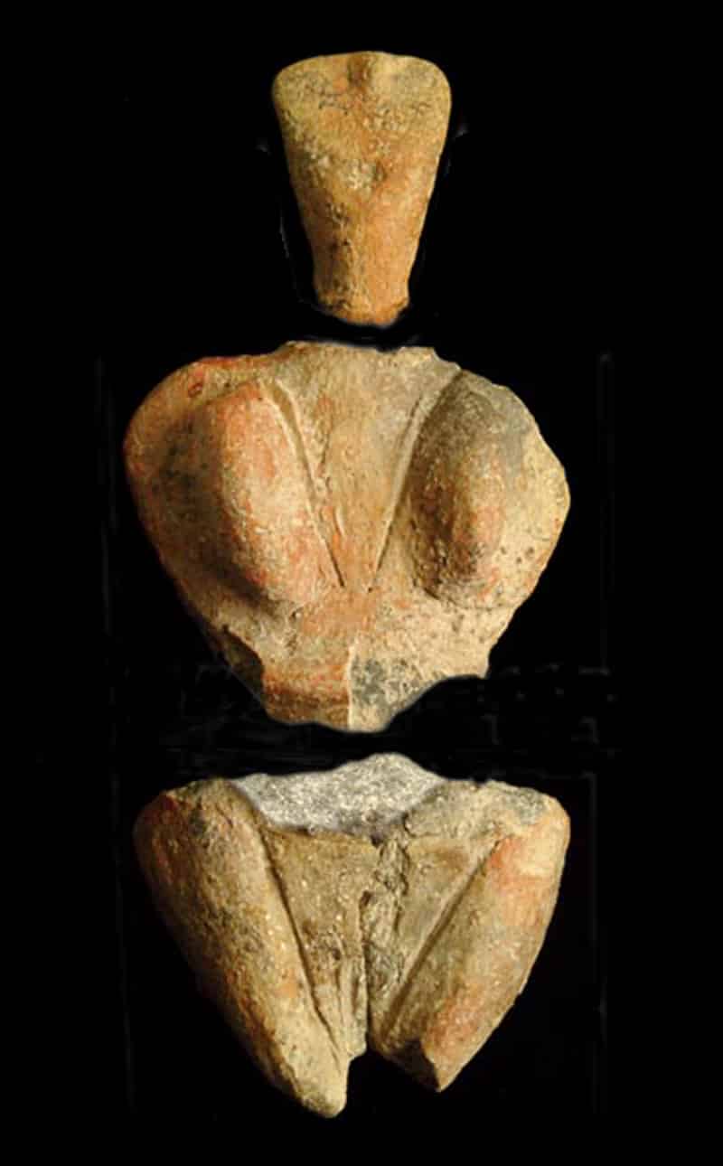 Goddess of fertility discovered on the site of Skorba. Photo courtesy of Hamelin de Guettelet.
